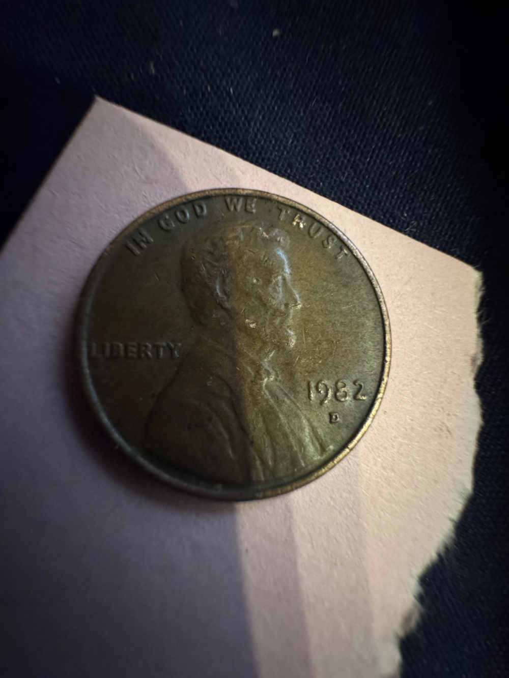 1982-D bronze Penny - Picture 2 of 2